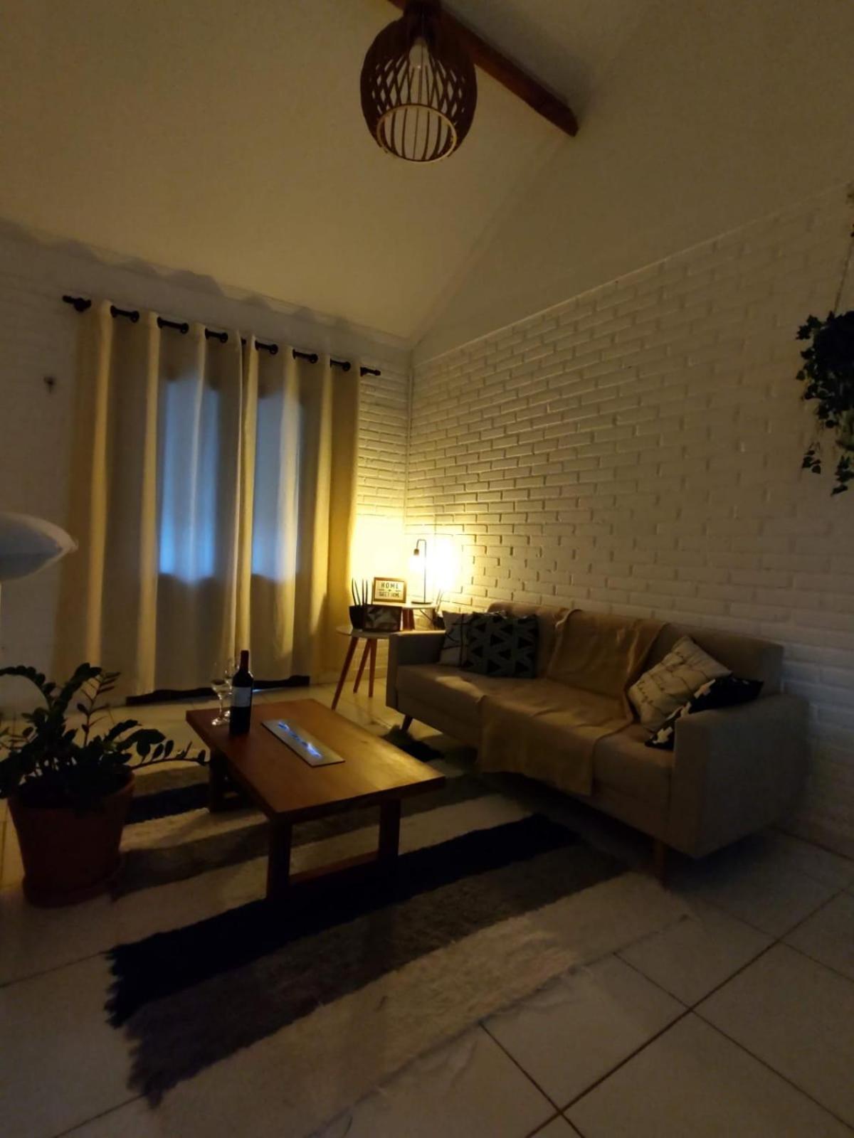 Casa De Tijolinho Hospedagem Кунха Екстериор снимка